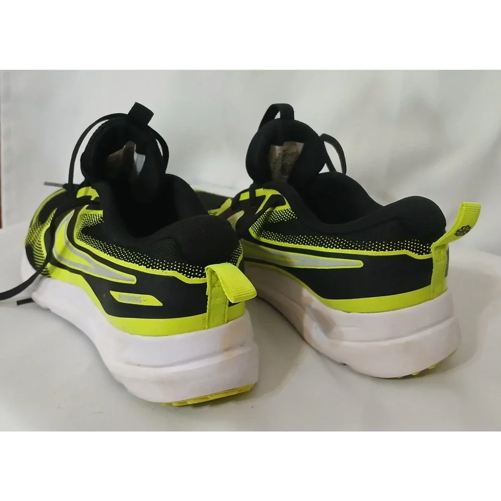 Nike Cosmic Runner Big Kids Running Shoes Youth 6/Mens 6 Neon Durable Futuristic